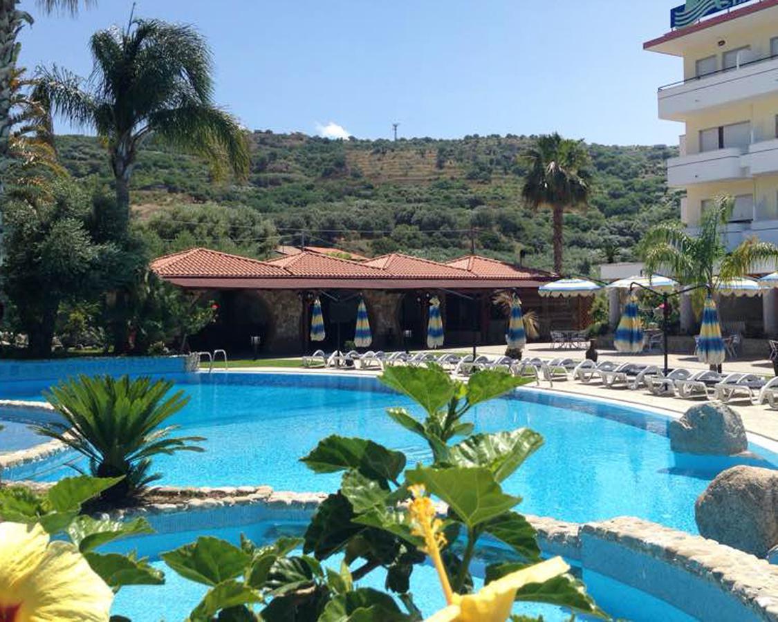 Cliffs Hotel Joppolo ภายนอก รูปภาพ